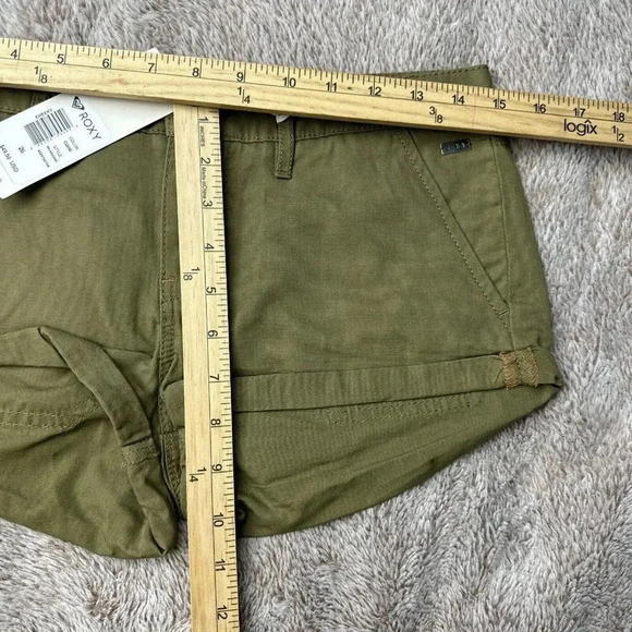 Roxy Shorts Womens Cheeky Chino Hot Pants Mid Rise Cuffed Green - Picture 15 of 16